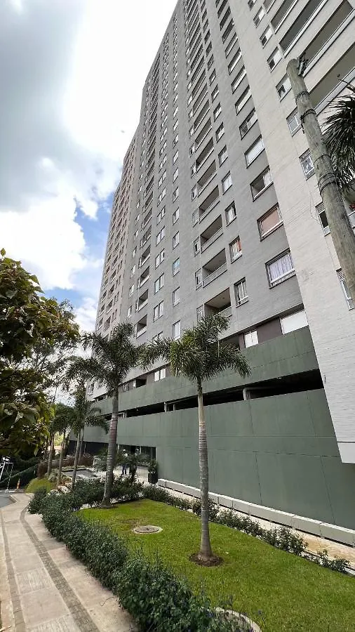 Paraiso En La Ciudad Medellin 0*,  Colombia